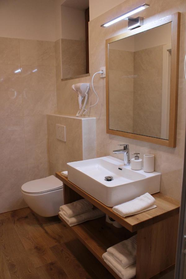 Hotel G House Dutovlje Zewnętrze zdjęcie