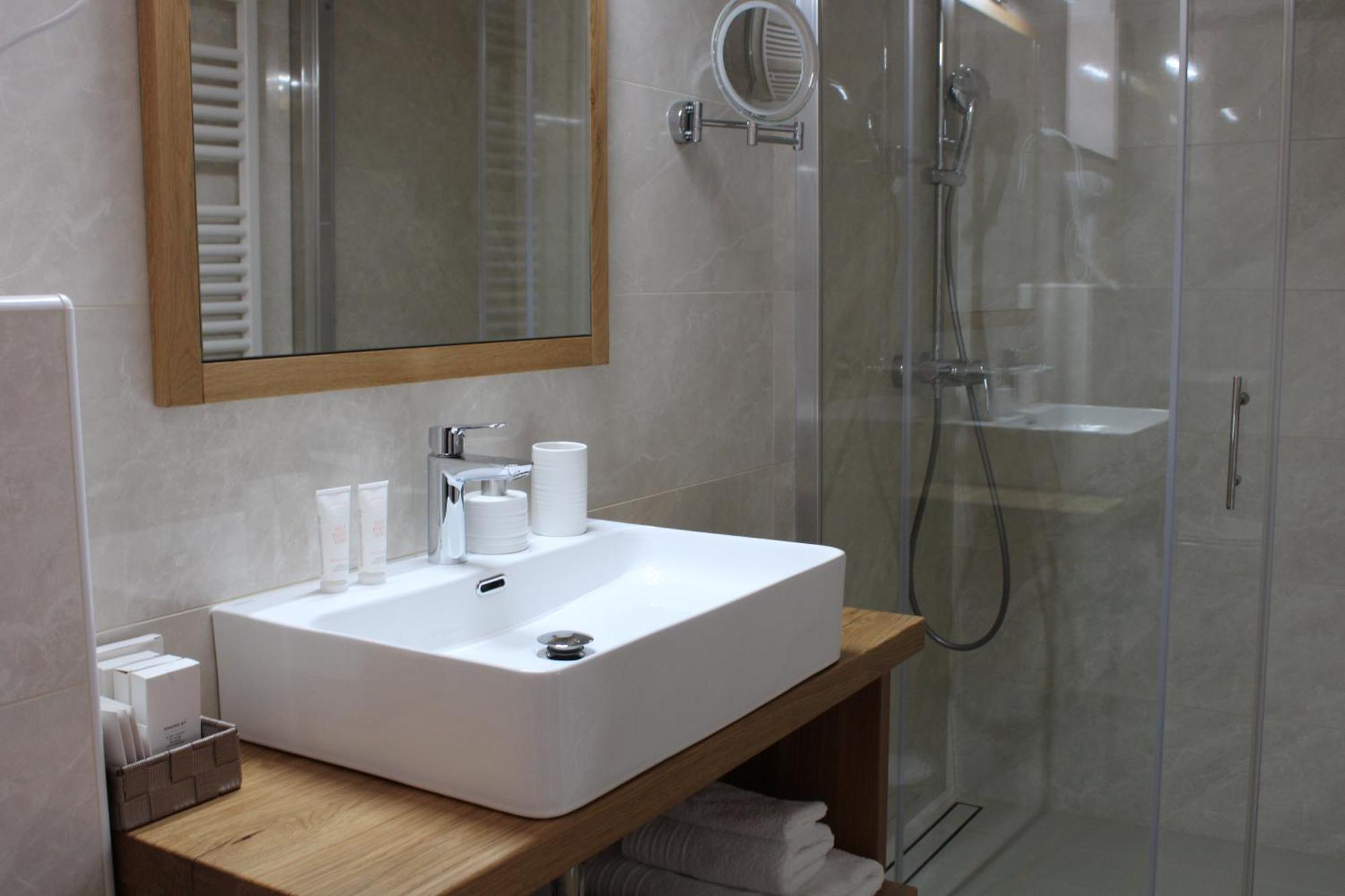 Hotel G House Dutovlje Zewnętrze zdjęcie