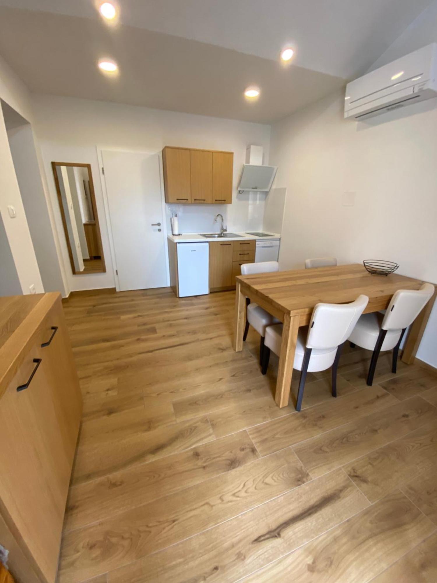 Hotel G House Dutovlje Zewnętrze zdjęcie